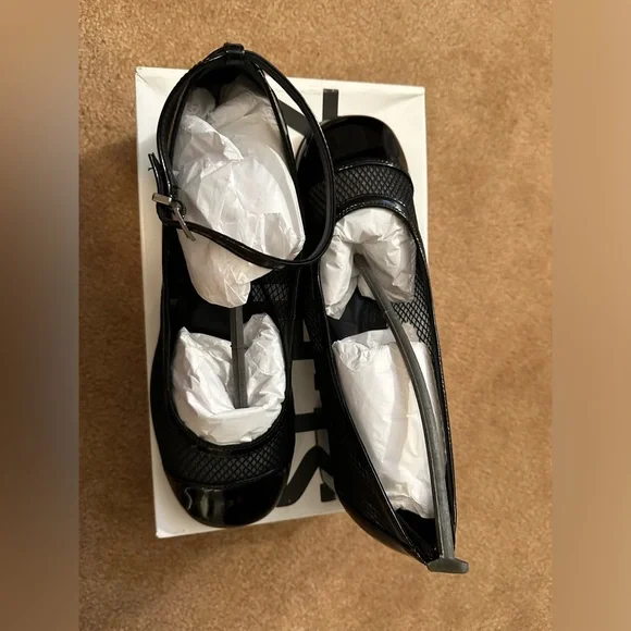 Schutz Dorothy black 2.5” Mesh Pumps Sz 7 - Picture 5 of 9